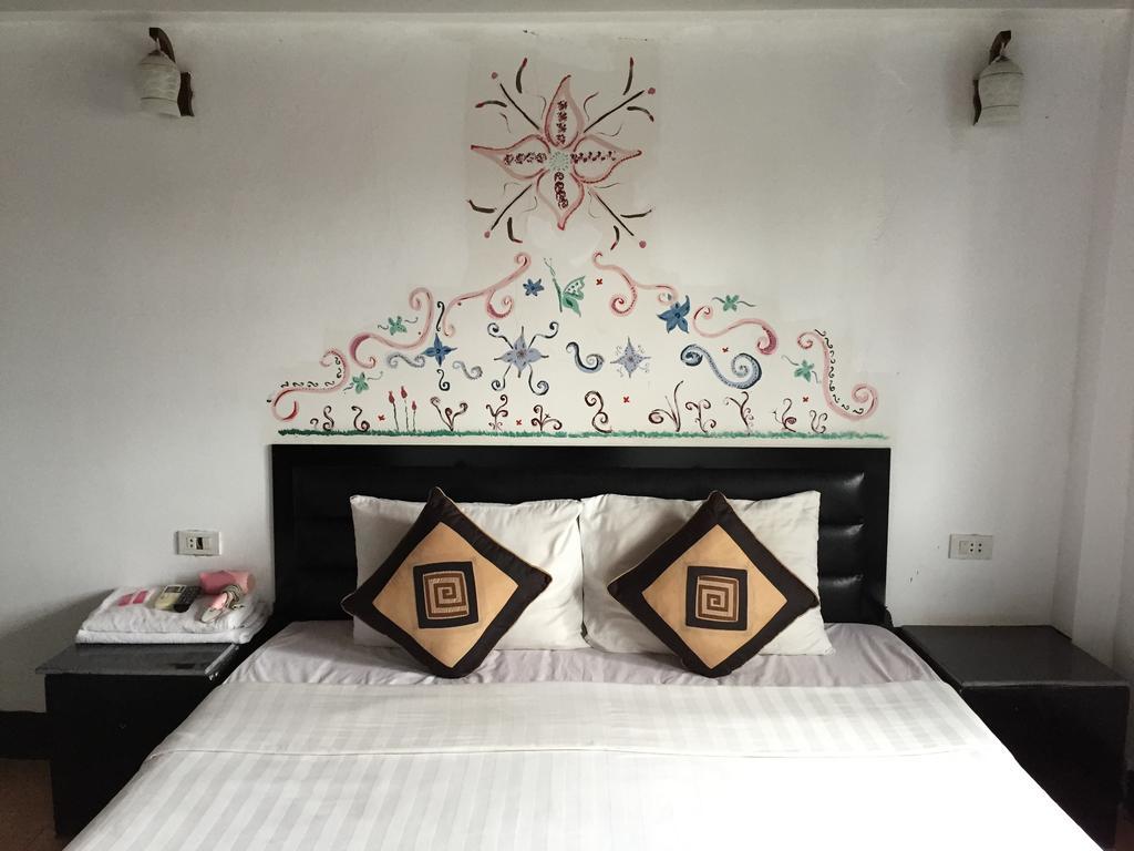 Dream Home Hostel Вьентьян Экстерьер фото
