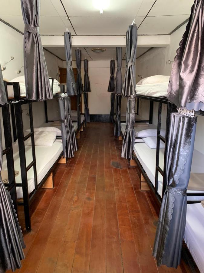 Dream Home Hostel Вьентьян Экстерьер фото