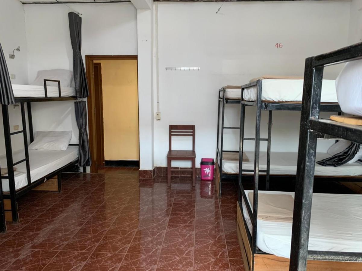 Dream Home Hostel Вьентьян Экстерьер фото